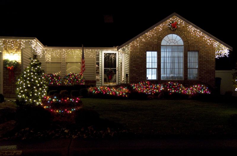Xmas Lights Installation in Kansas City, MO